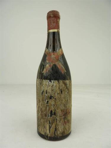 Lote 50 - Garrafa de vinho tinto Barca Velha 1964. Garrafa idêntica a esta está à venda em lusowines.com por mais de 300,00€ e por bem mais caro noutros sites online, faça uma pesquisa online por Barca Velha 1964 e veja os preços !?!