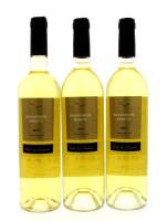 Lote 1252 - Três garrafas de Vinho Branco, Vale das Areias, Sauvignon Arinto, Colheita 2011, Vinho Regional Lisboa, Quinta Labrugeira, (750ml-12,5%vol).