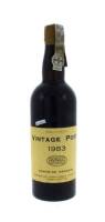 Lote 1272 - Garrafa de Vinho do Porto, Borges, Colheita 1983, Vintage Port, Portwine Growers, Vinhos Borges & Irmão, (750ml). Nota: À venda em site da especialidade €64,50 - http://www.garrafeiranacional.com/1983-borges-vintage-porto.html